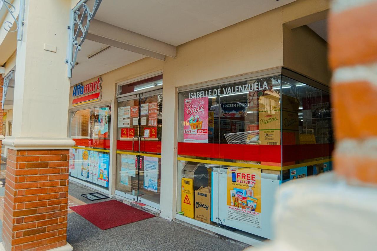 מנילה Yong'S Place At Isabelle De Valenzuela מראה חיצוני תמונה